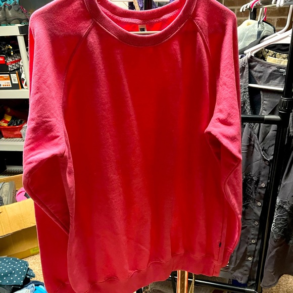 Pennant Tops - women’s extra-large Pennant Sweatshirt